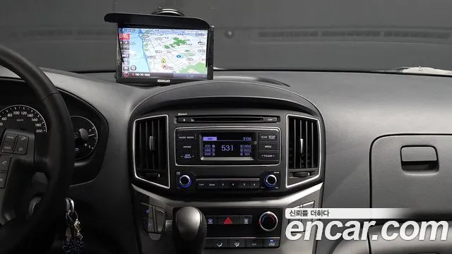 Hyundai Staria 2020 thumb 8