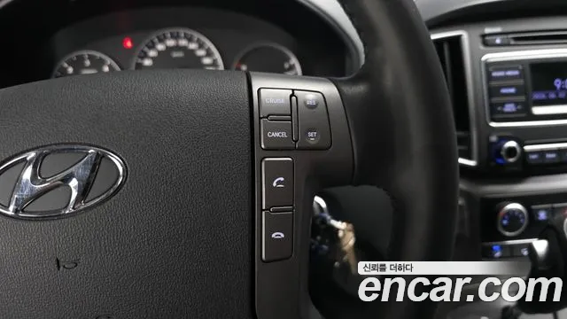 Hyundai Staria 2020 thumb 2