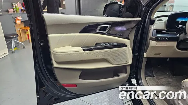 Kia Carnival 2022 thumb 8