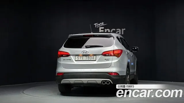 Hyundai Санта Фе 2013 thumb 4