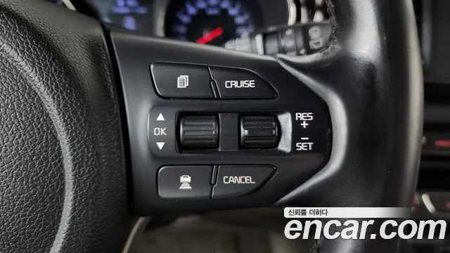 Kia Carnival 2019 thumb 8