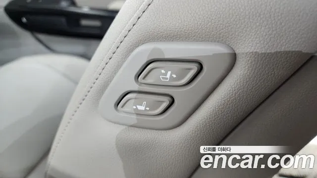 Kia Carnival 2019 thumb 4