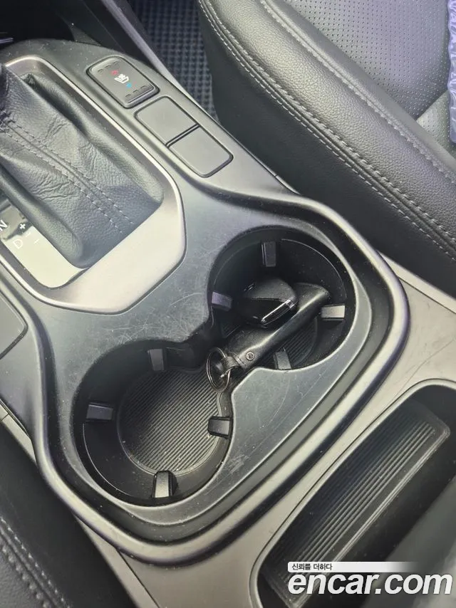 Hyundai Санта Фе 2014 thumb 6