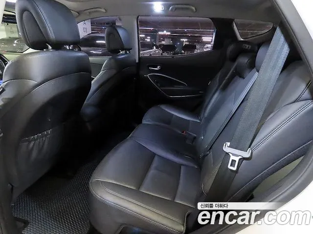 Hyundai Санта Фе 2014 thumb 4