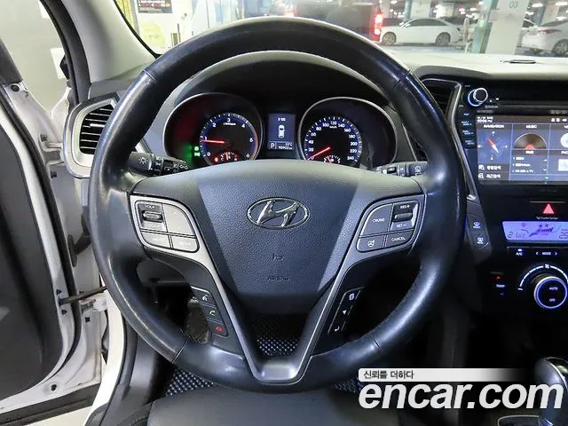 Hyundai Санта Фе 2014 thumb 10