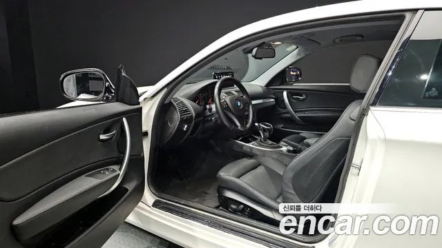 BMW 1 серии 2011 thumb 6