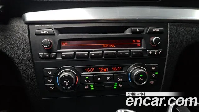 BMW 1 серии 2011 thumb 10