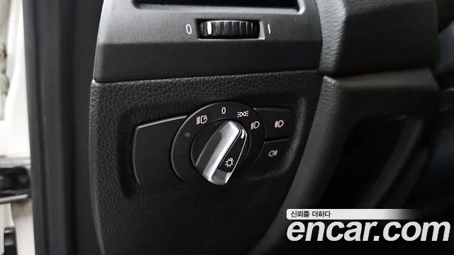 BMW 1 серии 2011 thumb 7