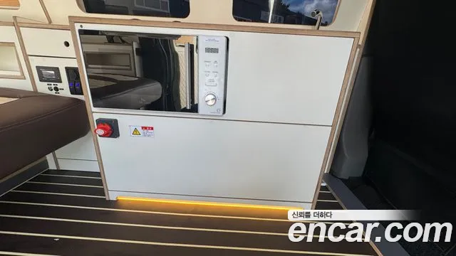 GMC Savana 2015 thumb 10