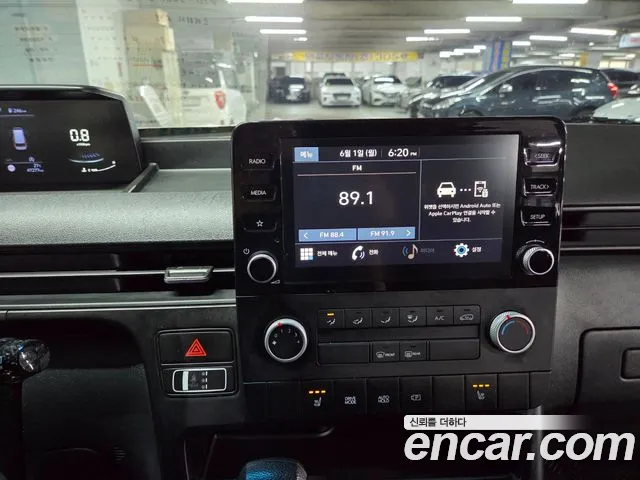 Hyundai Staria 2023 thumb 7