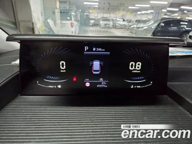 Hyundai Staria 2023 thumb 8