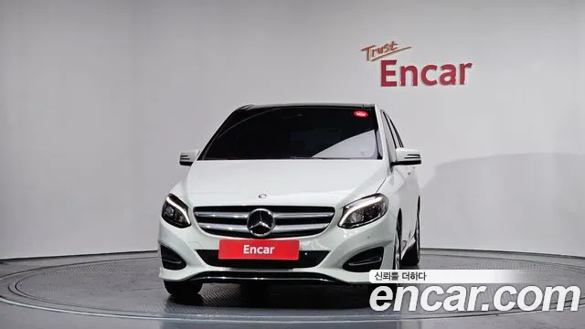 Mercedes-Benz B-Class 2016 thumb 7
