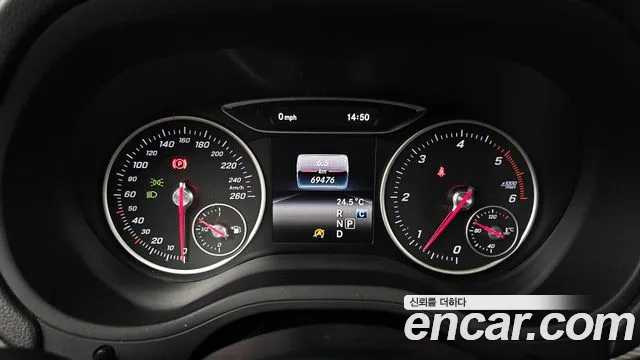 Mercedes-Benz B-Class 2016 thumb 12