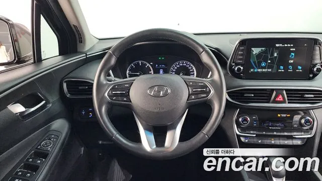 Hyundai Santa Fe 2018 thumb 5
