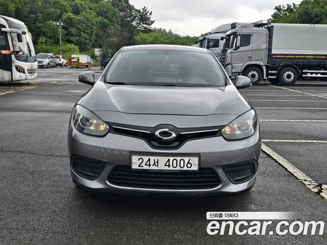 Renault SM3 2015 thumb 2