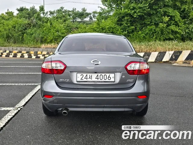 Renault SM3 2015 thumb 4