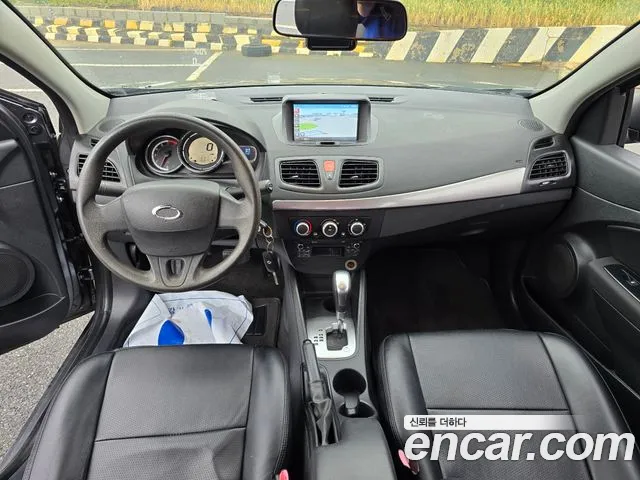 Renault SM3 2015 thumb 8