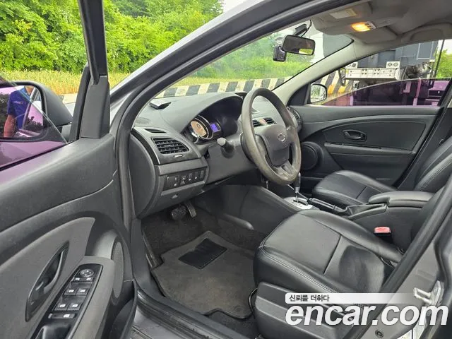 Renault SM3 2015 thumb 9