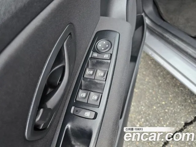 Renault SM3 2015 thumb 11