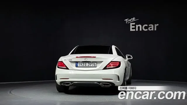 Mercedes-Benz SLC-Класс 2018 thumb 4