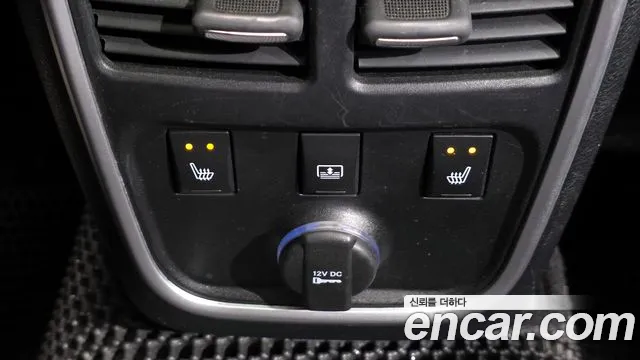 Chrysler 300C 2014 thumb 4