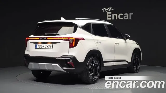 Kia Seltos 2024 thumb 2