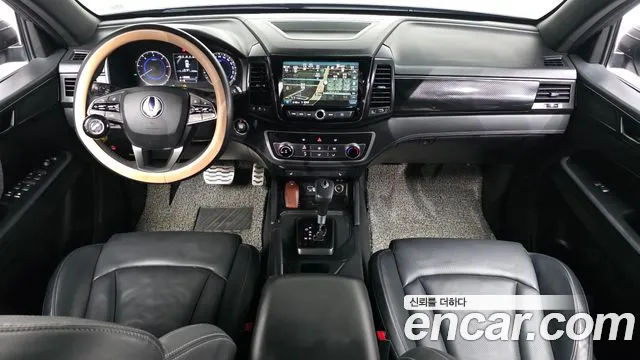 KGM Rexton 2019 thumb 8