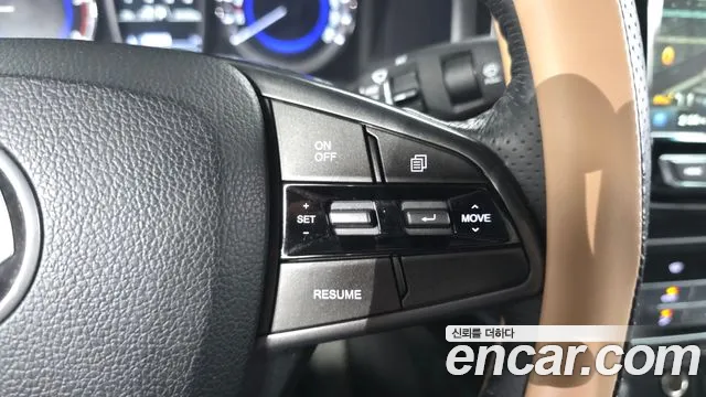 KGM Rexton 2019 thumb 2
