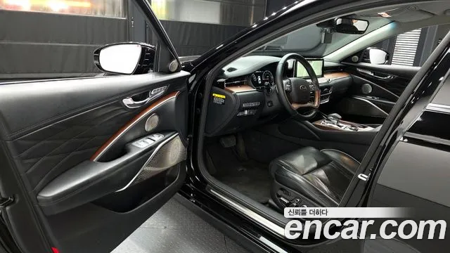 Kia K9 2019 thumb 4