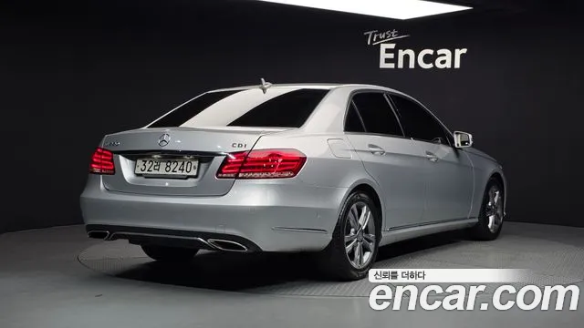 Mercedes-Benz E-Class 2014 thumb 2