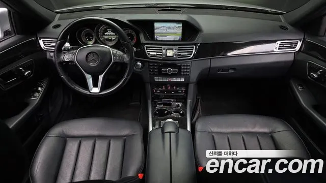 Mercedes-Benz E-Class 2014 thumb 7