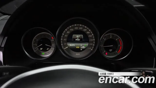 Mercedes-Benz E-Class 2014 thumb 8