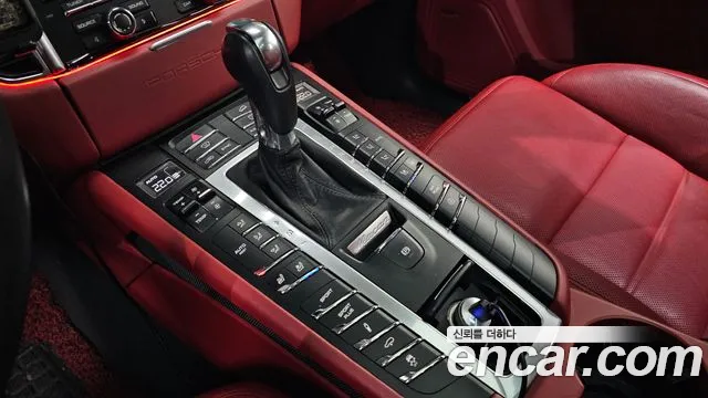 Porsche Macan 2014 thumb 8