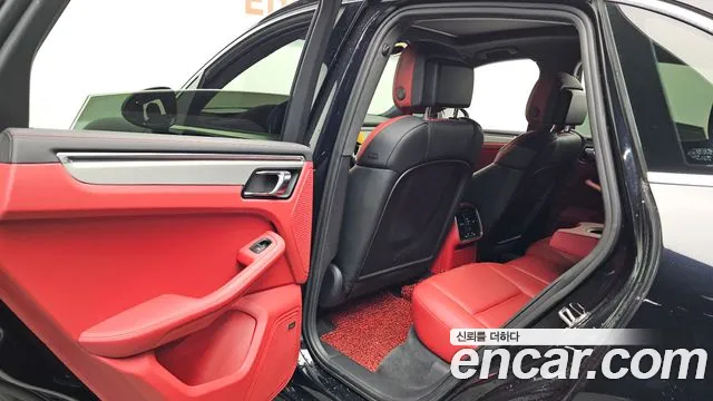 Porsche Macan 2014 thumb 6