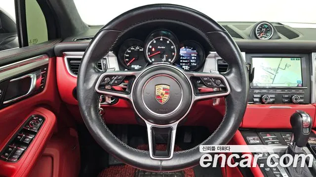 Porsche Macan 2014 thumb 4