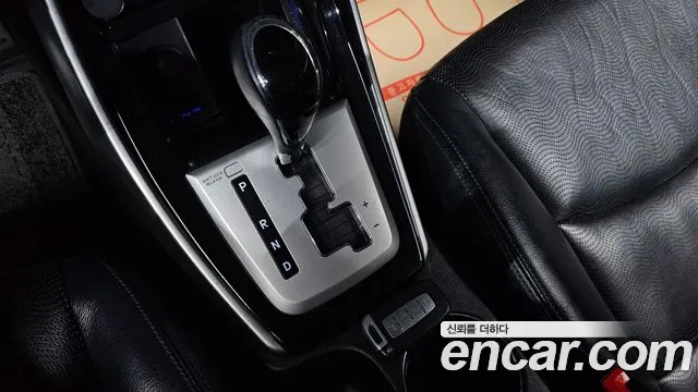 Hyundai Avante 2011 thumb 8