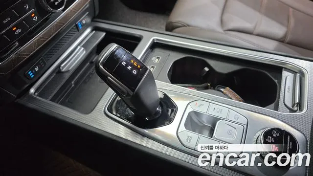 KGM Rexton 2023 thumb 2