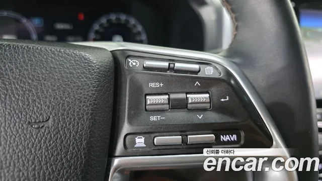 KGM Rexton 2023 thumb 11