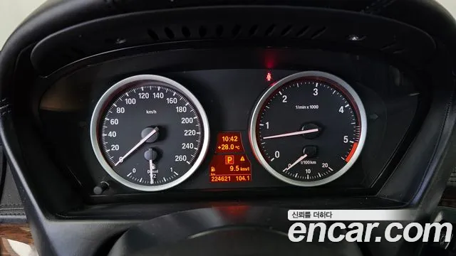 BMW X6 2013 thumb 11