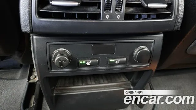 BMW X6 2013 thumb 5