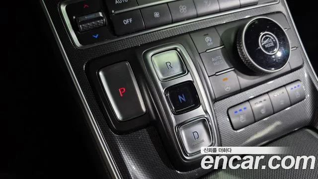 Hyundai Santa Fe 2020 thumb 9