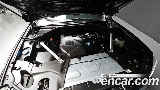 BMW X4 2021 thumb 5