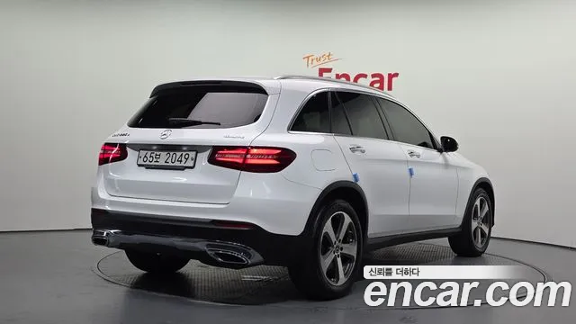 Mercedes-Benz GLC 2017 thumb 7