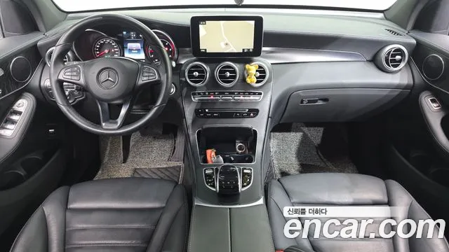 Mercedes-Benz GLC 2017 thumb 12