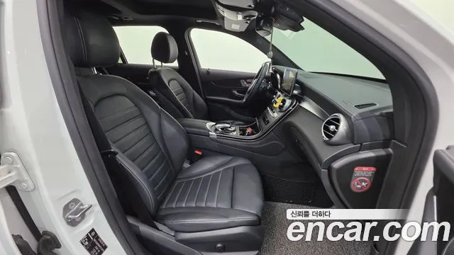Mercedes-Benz GLC 2017 thumb 8