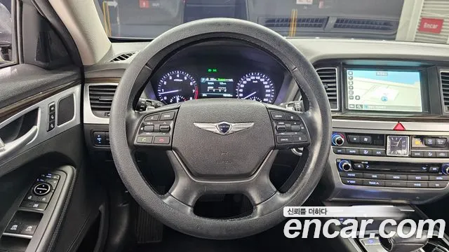 Genesis G80 2017 thumb 8