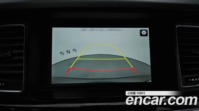 Genesis G80 2017 thumb 6