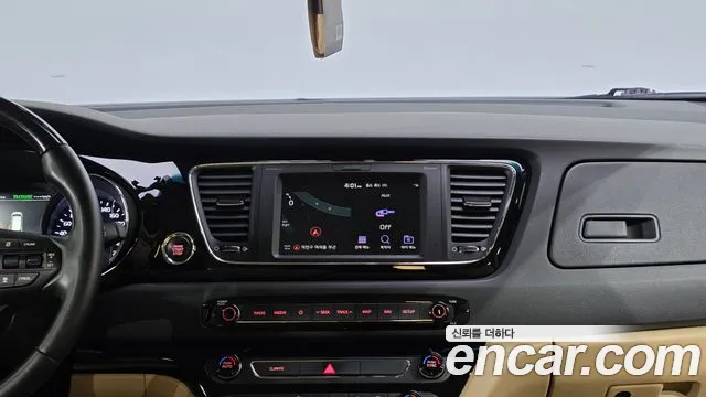 Kia Carnival 2018 thumb 9