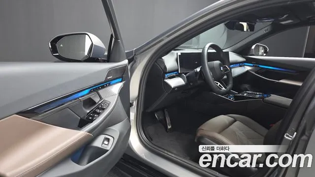 BMW 5 серии 2025 thumb 8