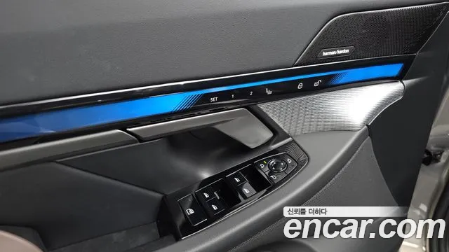 BMW 5 серии 2025 thumb 10
